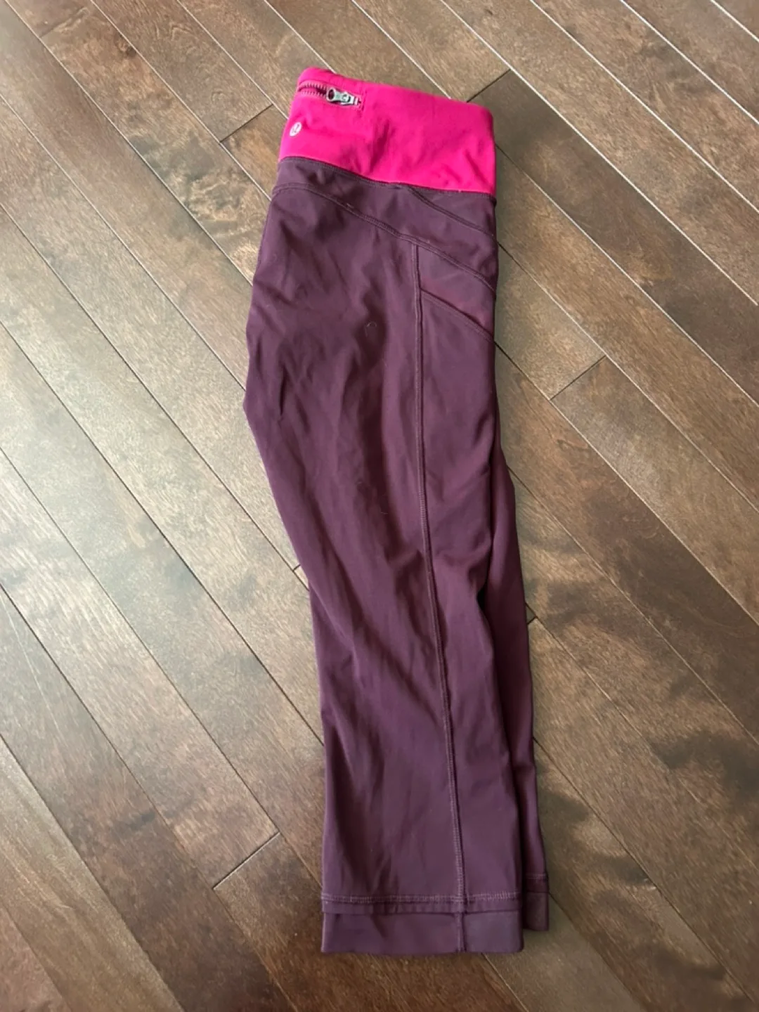Lululemon Burgundy Crop Leggings image indicator(3)