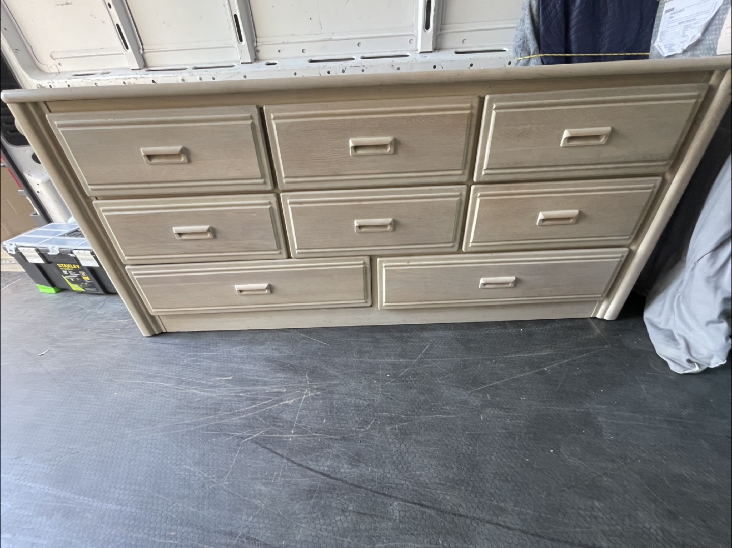 Eight-Drawer Dresser - Light Wood - photo 4