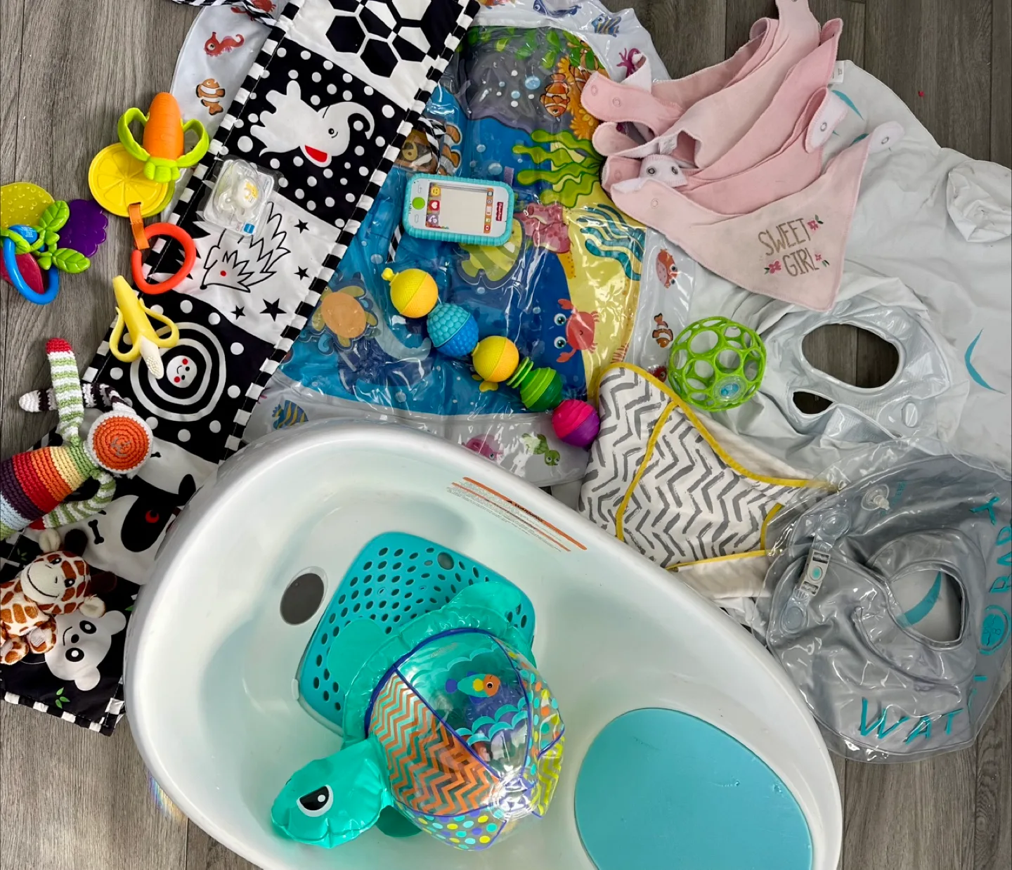Baby Bath Toys and Playmat Bundle thumbnail