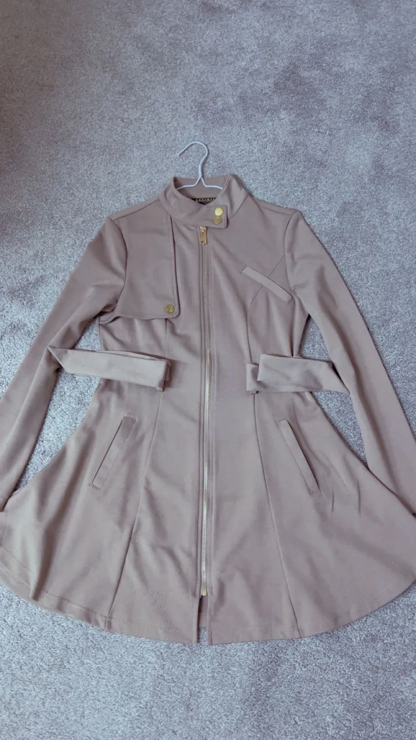 Women's Beige Zip-Up Belted Jacket image indicator(5)