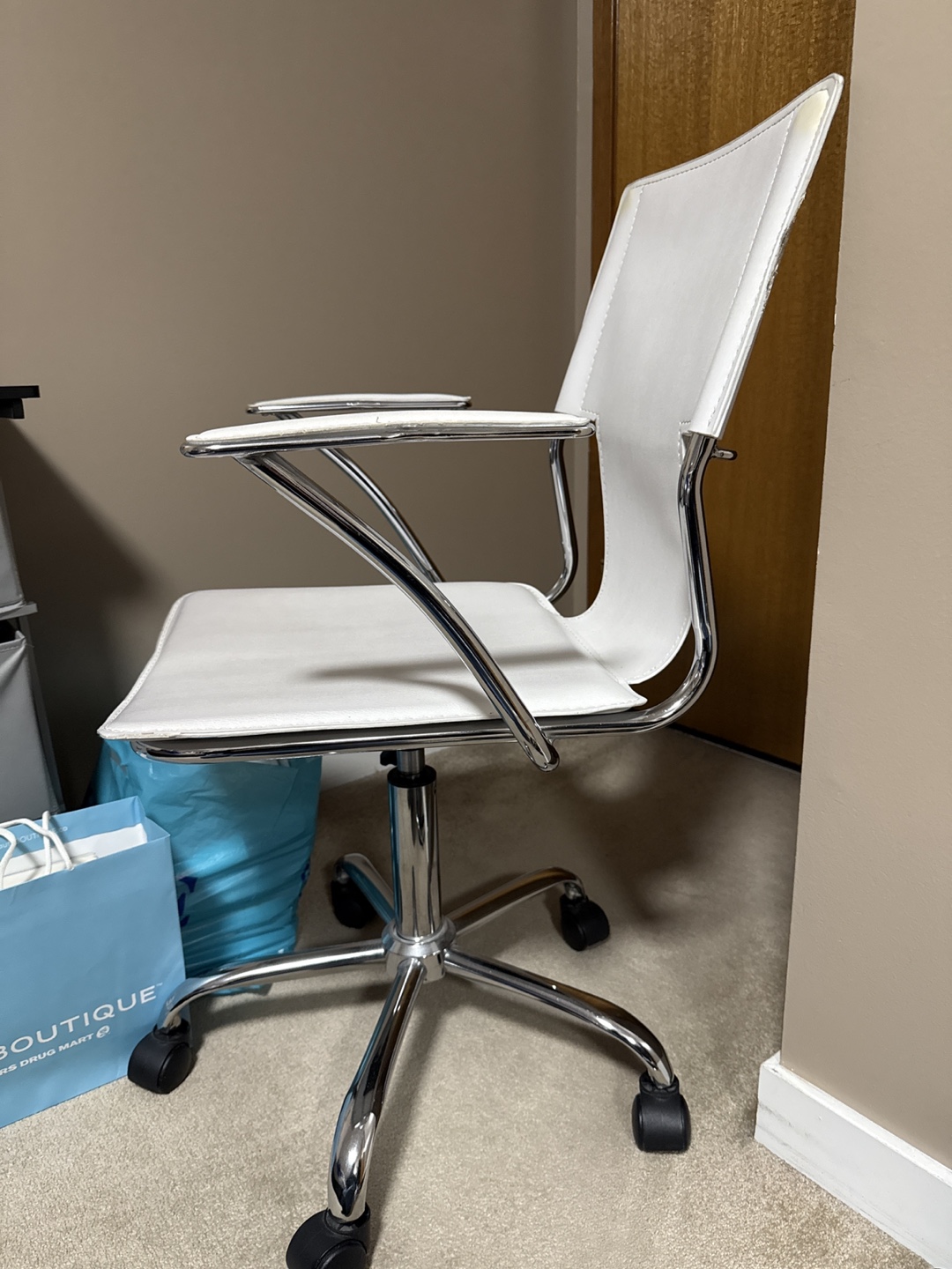 White Office Chair with Chrome Base - photo 2