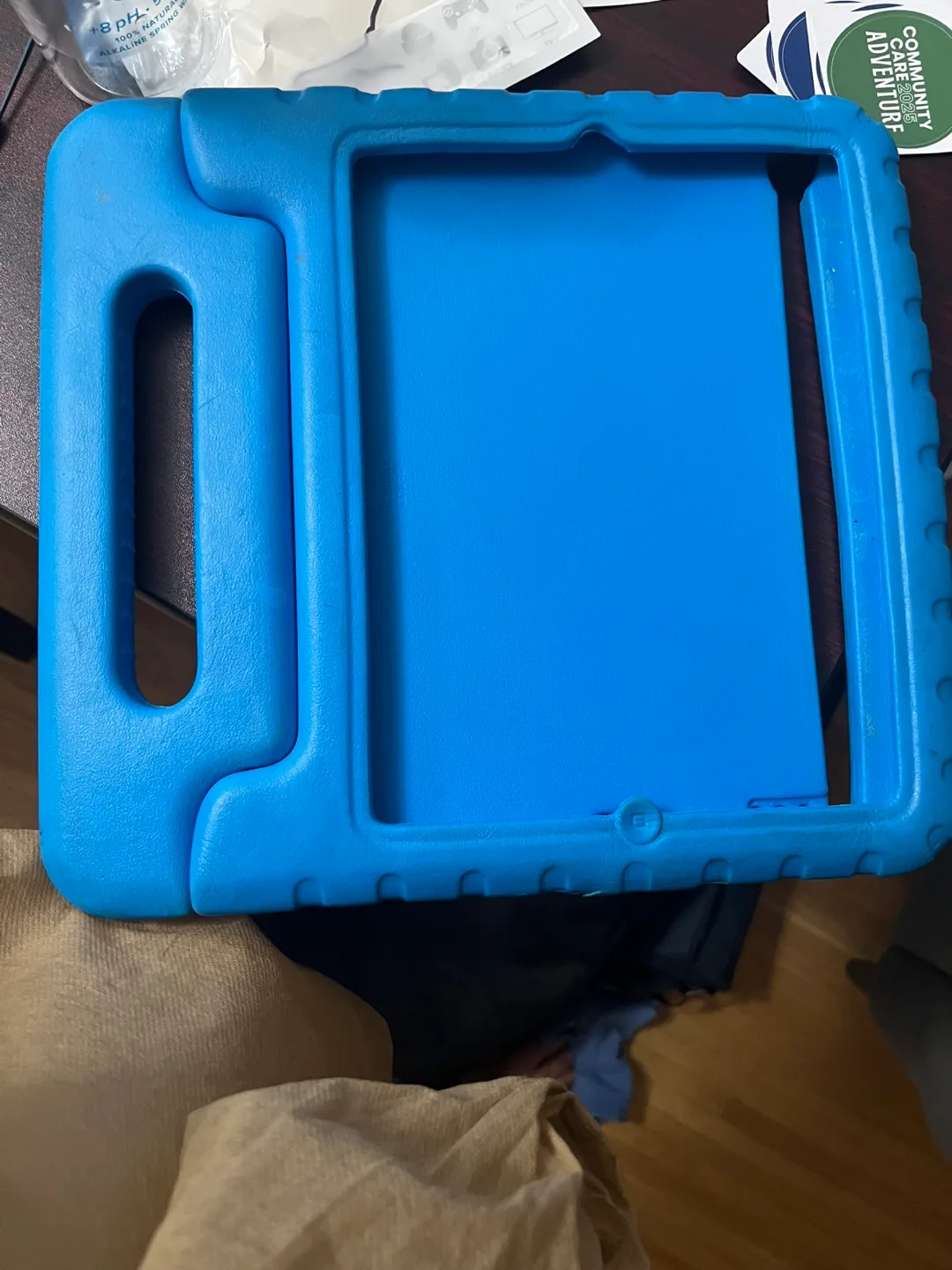 iPad air with Protective Case image indicator(5)