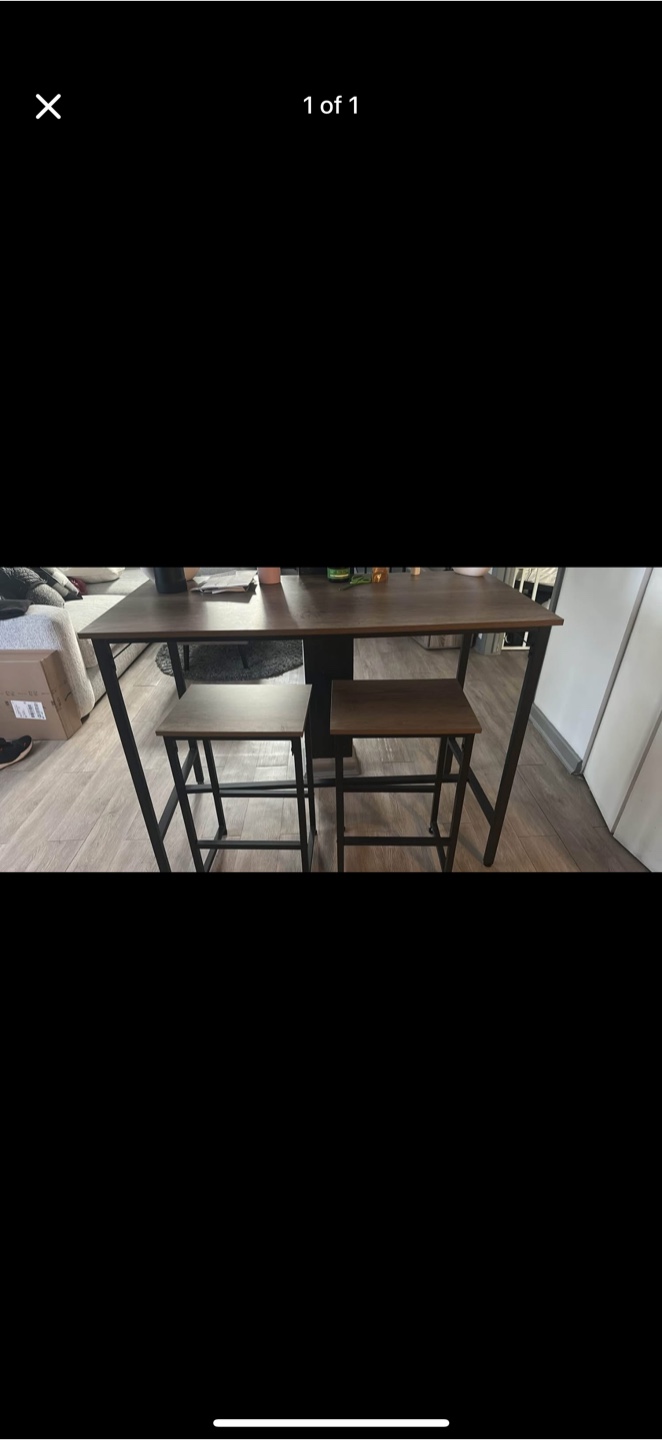 Kitchen Island with Two Stools