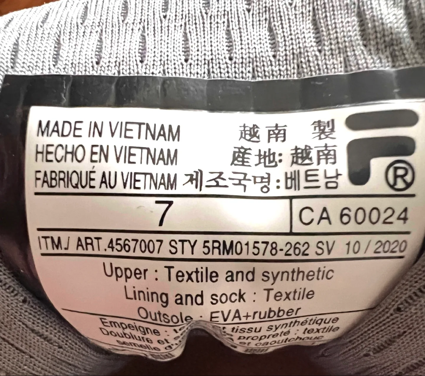 Fila Women's Gray Running Shoes - Size 7 image indicator(3)