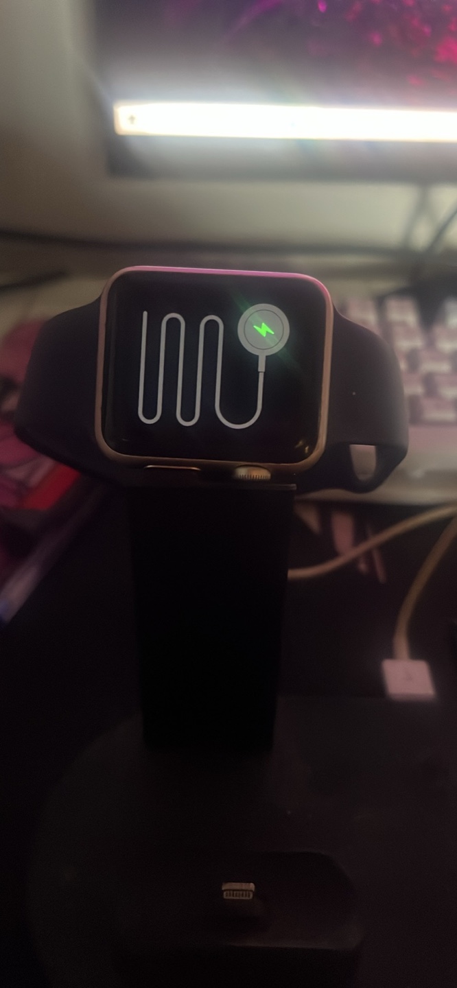 Apple Watch Series 2 - Gold Aluminium Case with Black Sport Band - photo 2