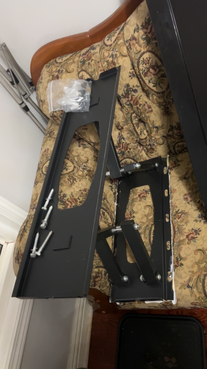 55 inch Toshiba LCD TV with Wall Mount - photo 2