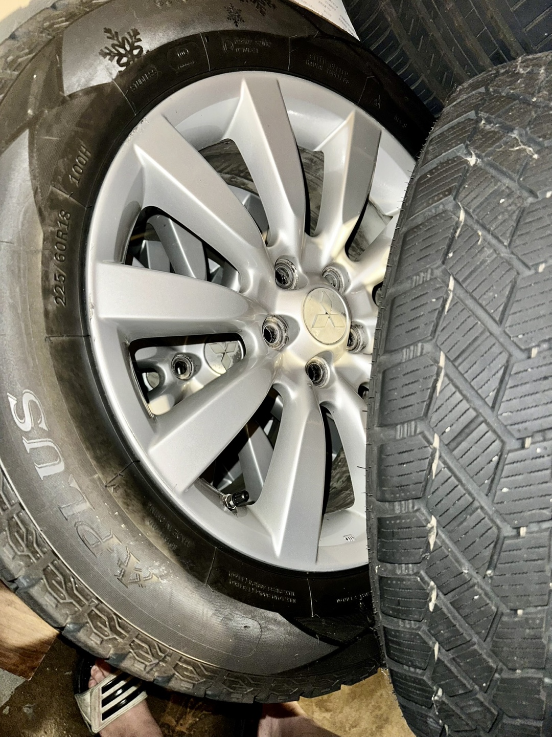 Mitsubishi 18’ Alloy  Rims and Winter Tires - photo 4
