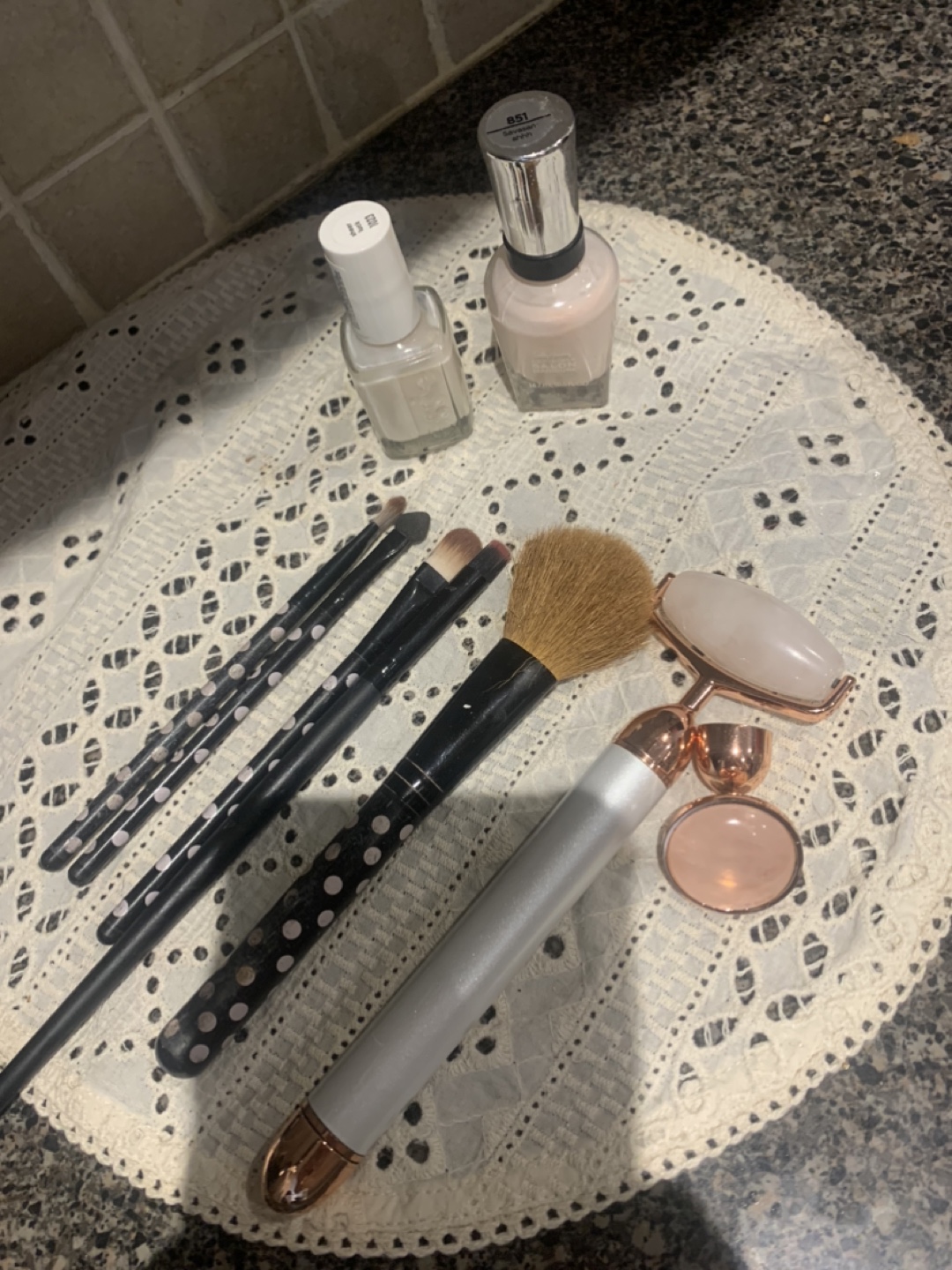 Hair care, makeup & skincare bundle 💚free - photo 3