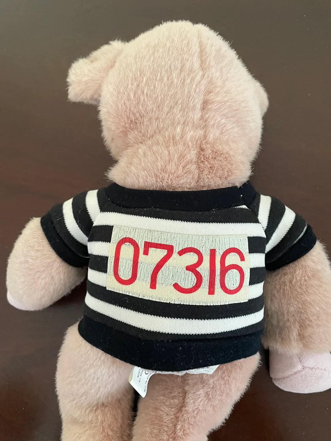 Ganz Prisoner of Love Pig Plush image indicator(3)