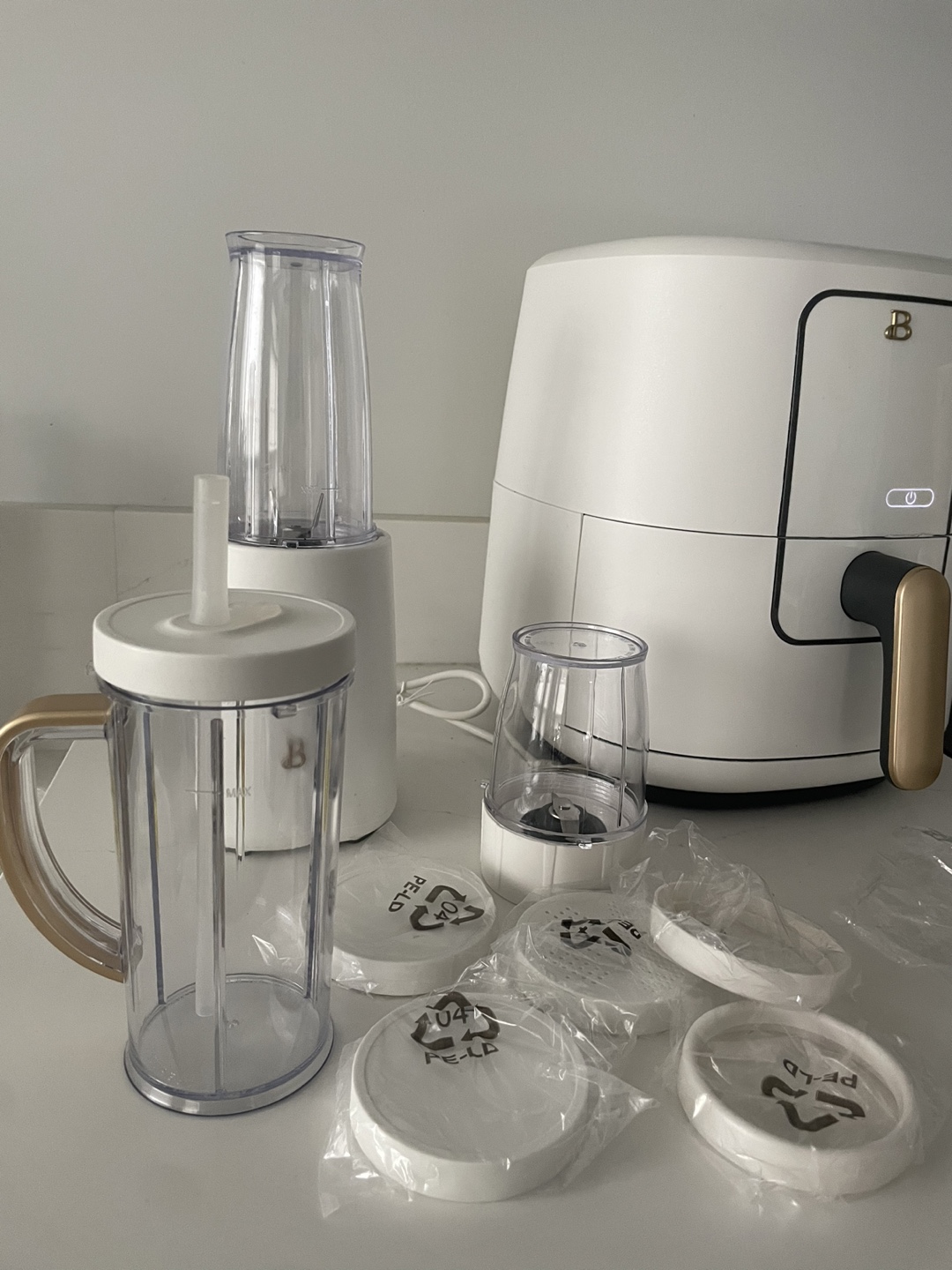 Brand beautifull Air Fryer and Blender Combo - photo 2