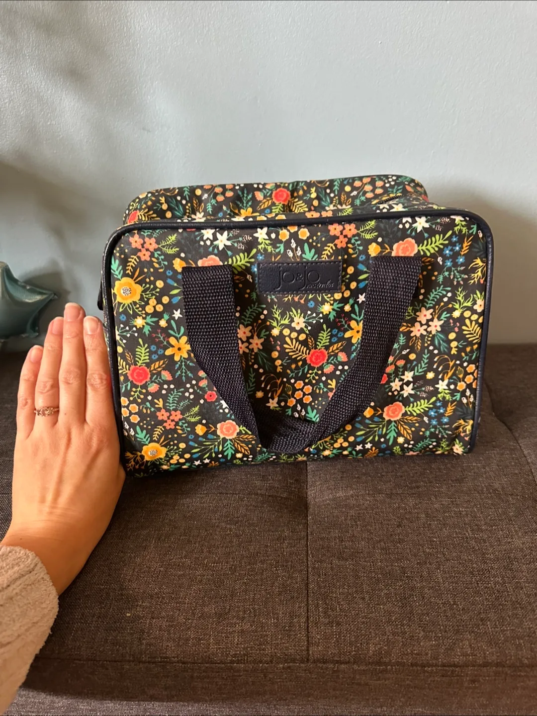 Pretty floral gently used lunch bag image indicator(3)