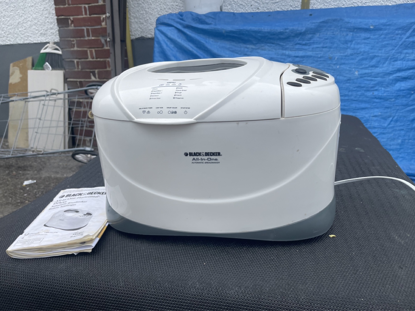 Black & Decker All-in-One Automatic Breadmaker