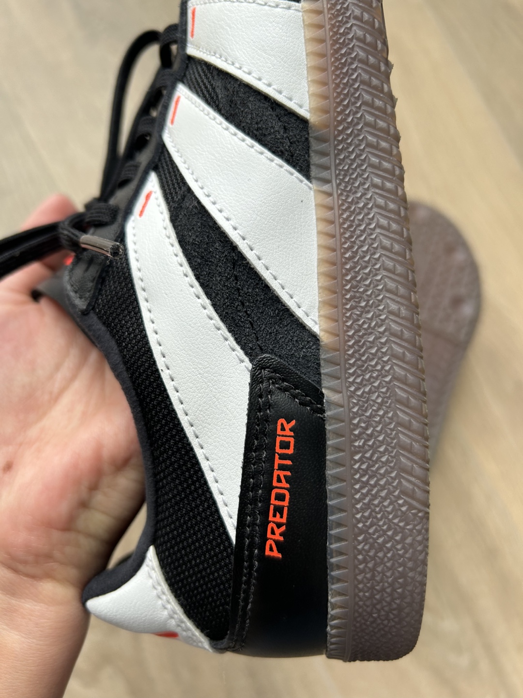 Adidas Predator Indoor Soccer Shoes US 7.5 - photo 2