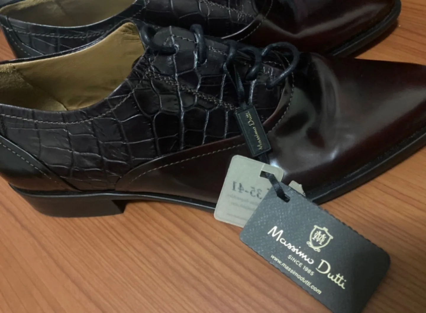 Massimo Dutti Burgundy Leather Oxfords👞 image indicator(2)