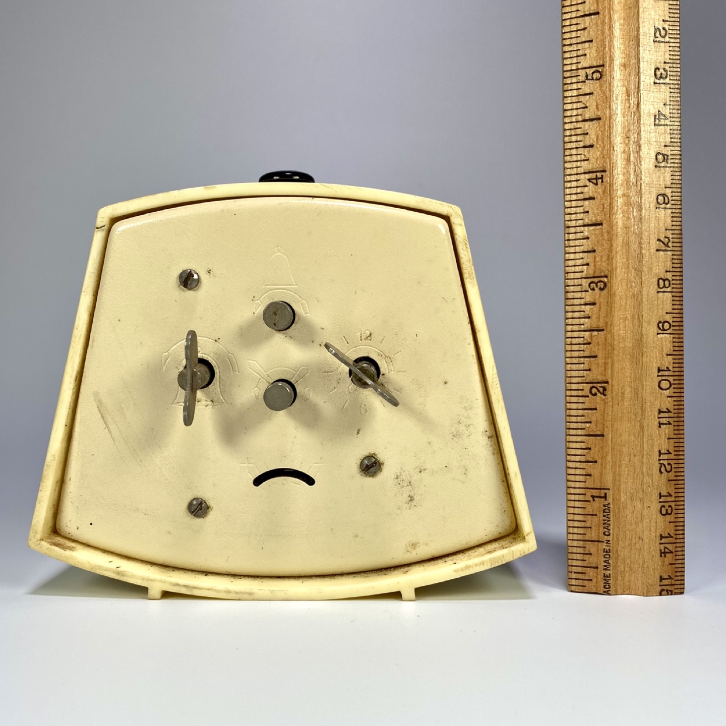 Vintage Allegro Wind-Up Alarm Clock - photo 3