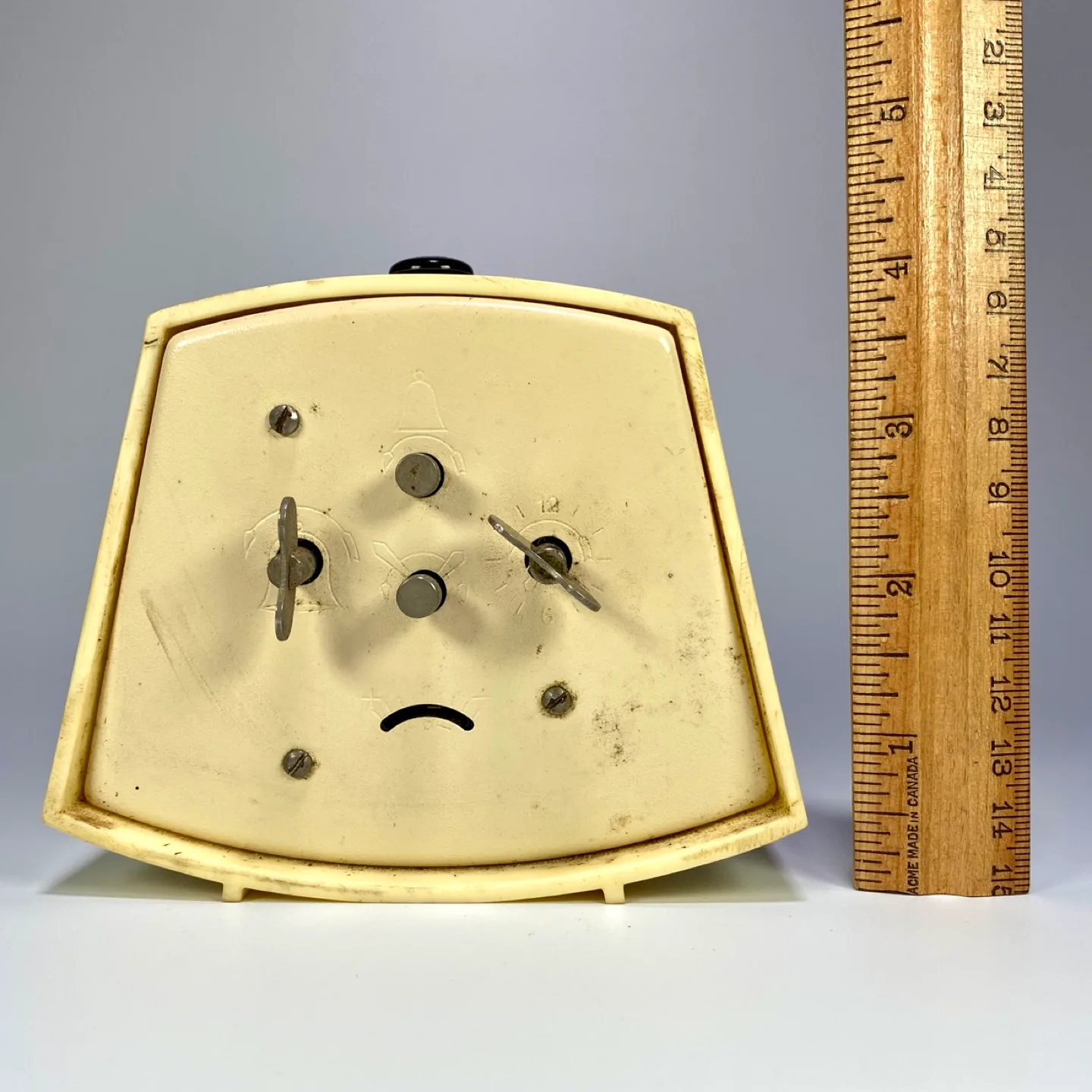 Vintage Allegro Wind-Up Alarm Clock image indicator(3)