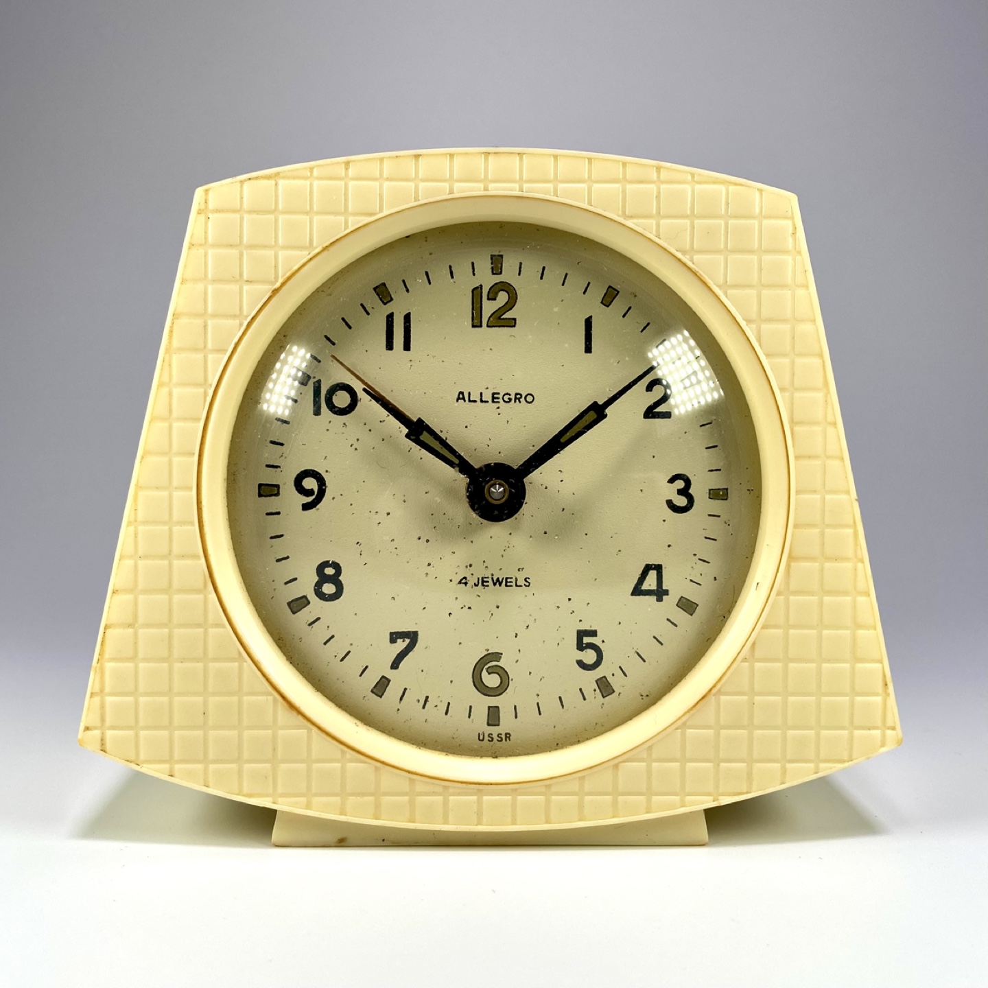 Vintage Allegro Wind-Up Alarm Clock