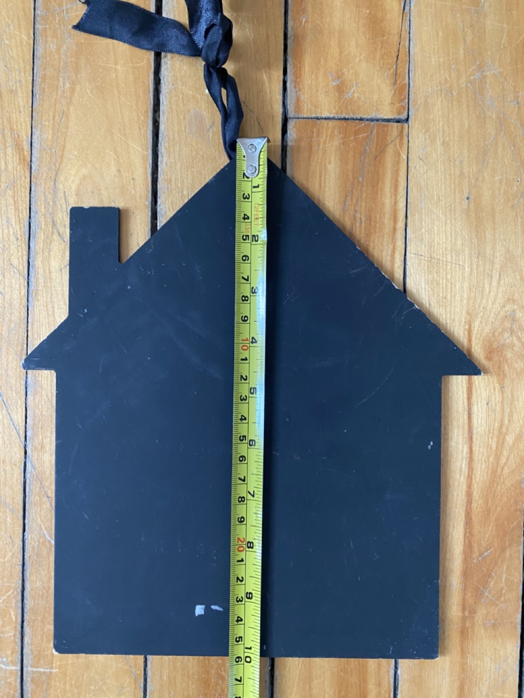 House-shaped chalkboard sign - photo 4
