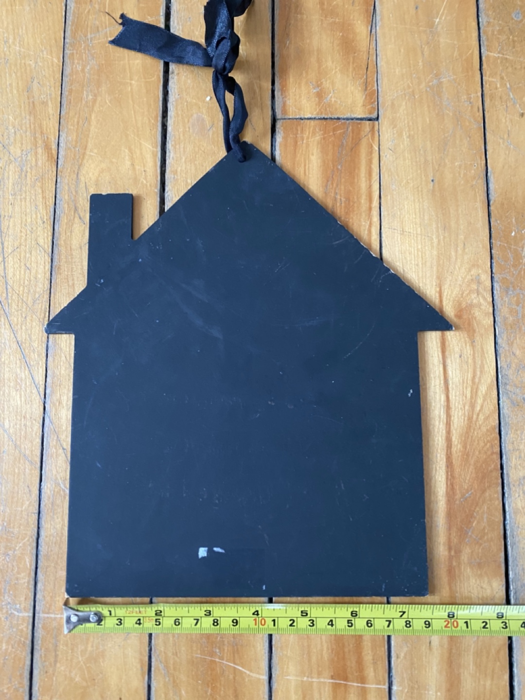 House-shaped chalkboard sign - photo 3