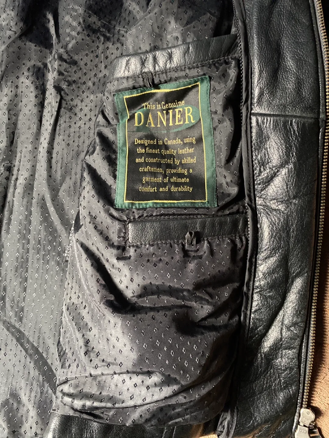 Men's Danier Leather Jacket - Size 44 image indicator(3)
