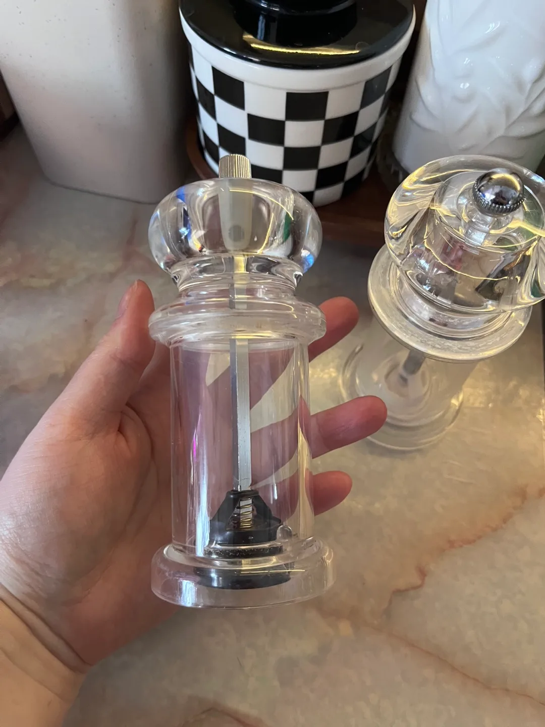 Clear Acrylic Salt and Pepper Grinders image indicator(2)