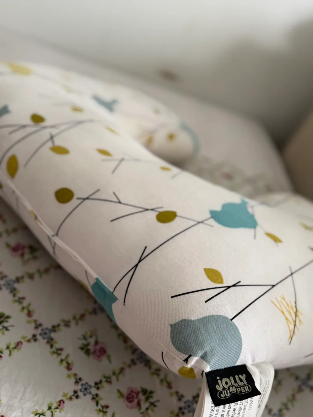 Jolly Jumper Nursing Pillow image indicator(2)