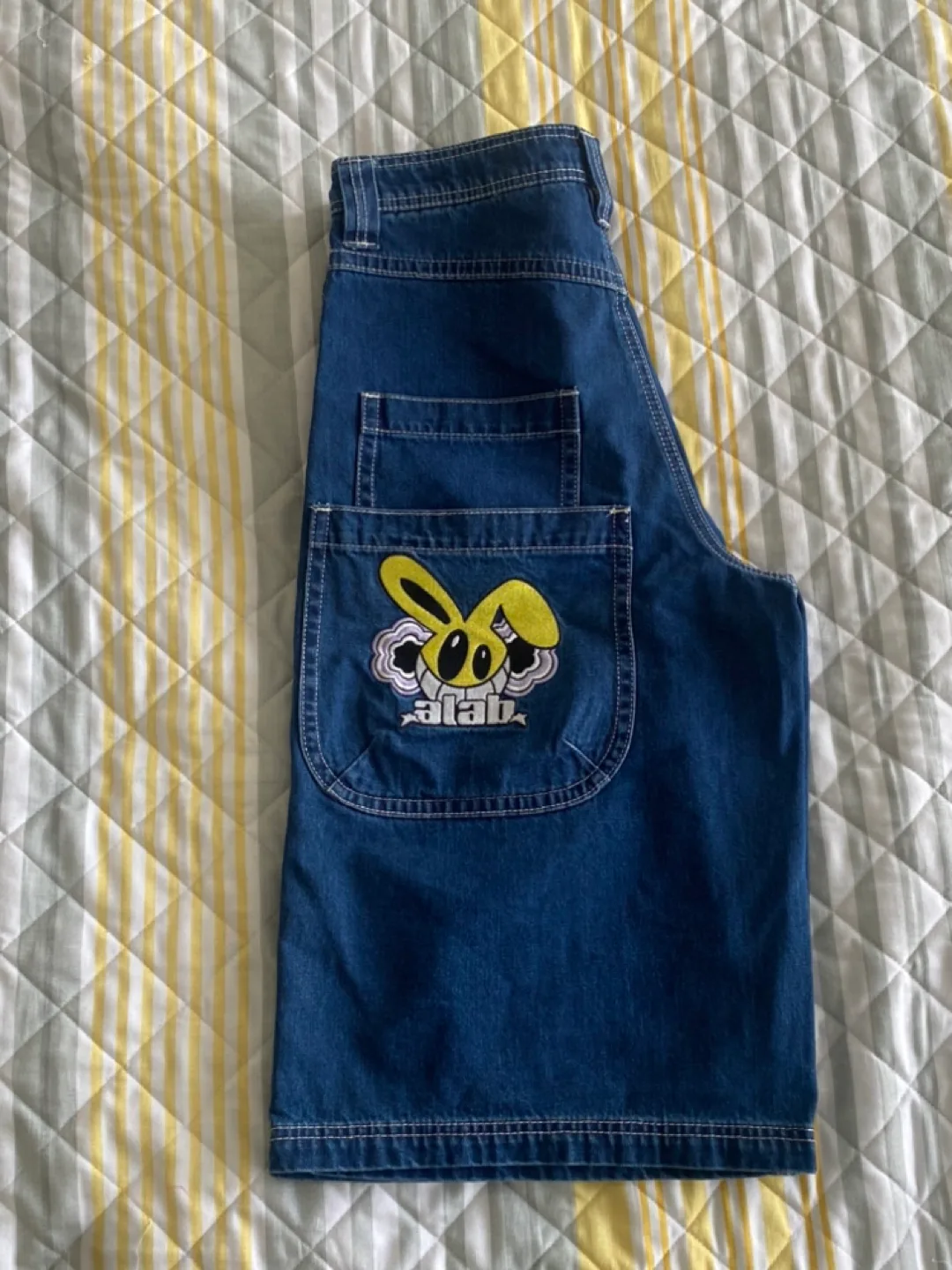 Zumiez Alab Jeans Shorts image indicator(2)