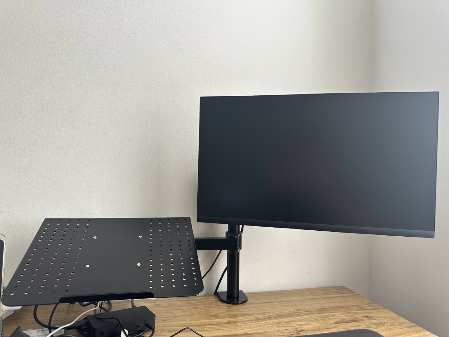Dell 24” 1080p Monitor with FREE desktop mount - photo 2