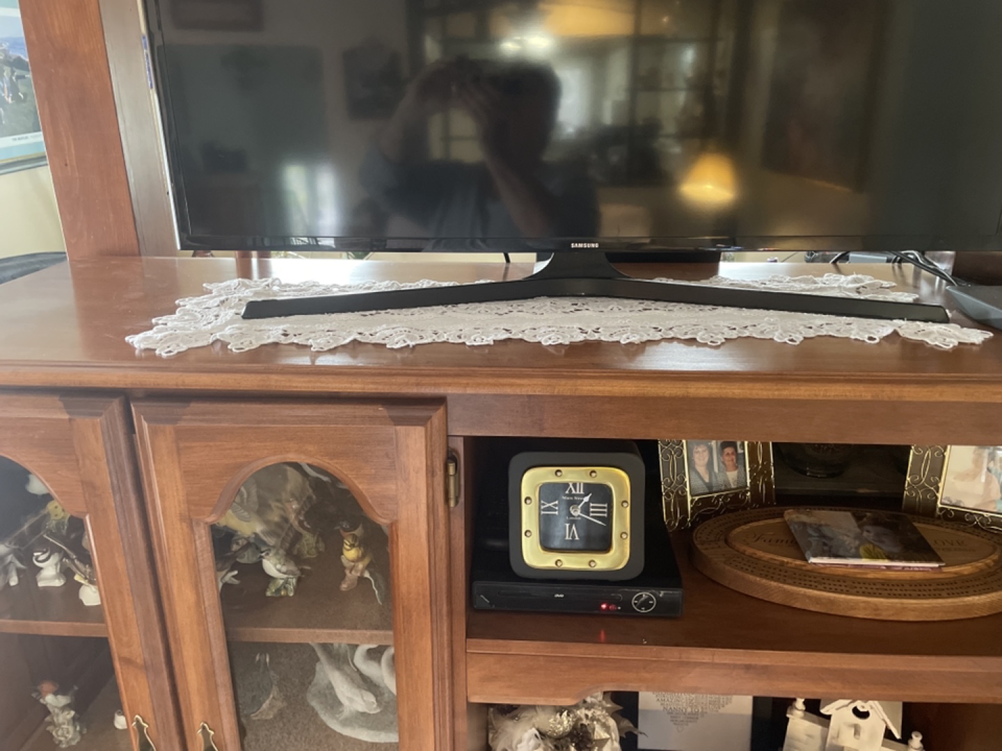 Solid Wood Entertainment Centre - photo 4