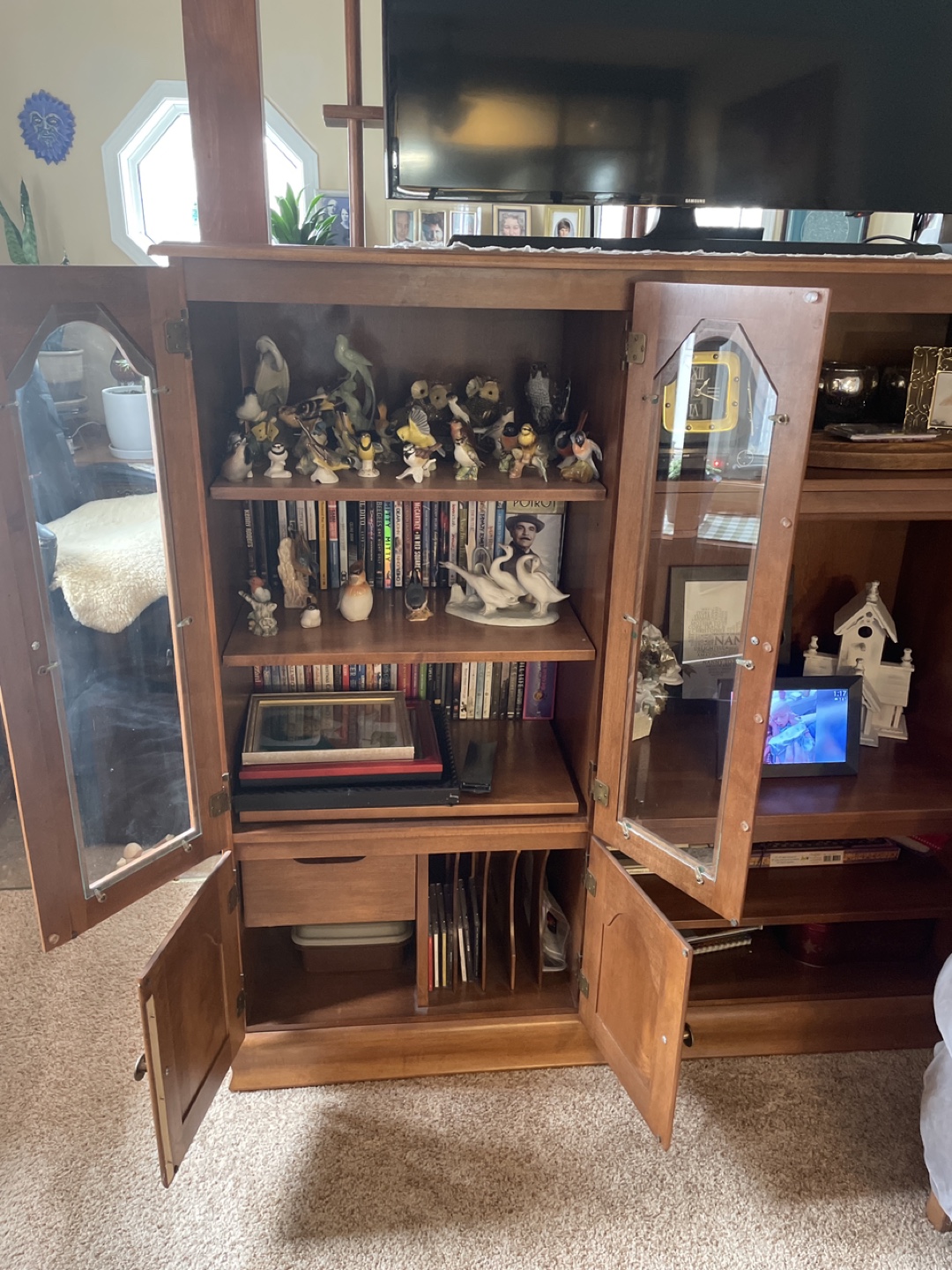 Solid Wood Entertainment Centre - photo 2