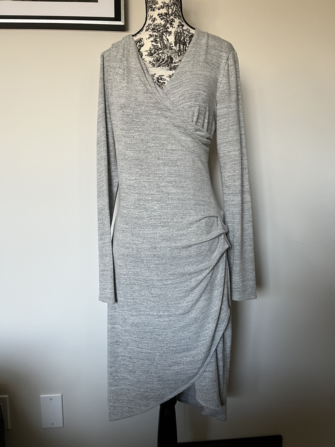 Grey long sleeve midi dress