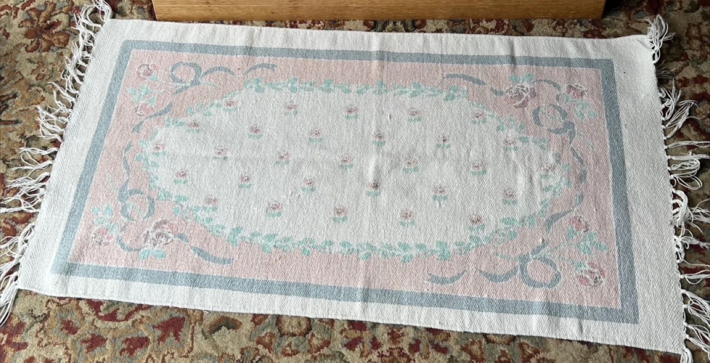 Vintage floral rug thumbnail