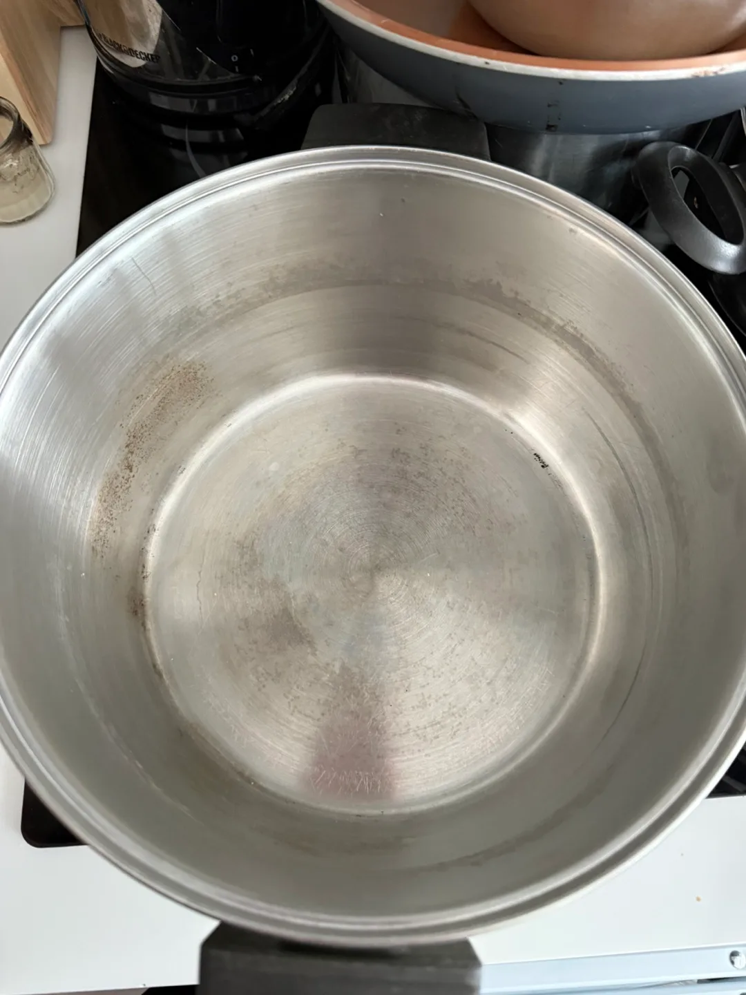 Free Electric Kettle and Cookware Set image indicator(2)