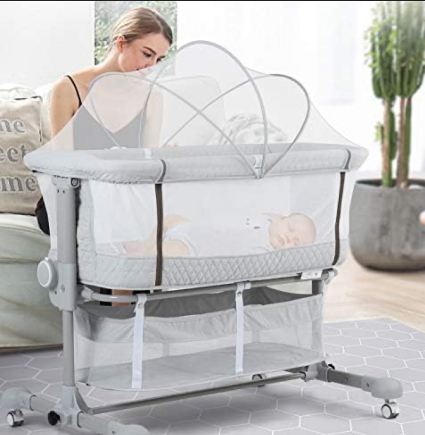 3-in-1 Convertible Baby Bassinet Crib with Mosquito Net