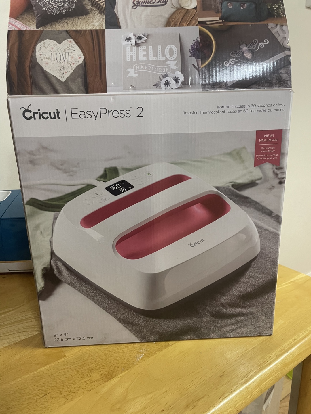 Cricut EasyPress 2 - used once  in Box