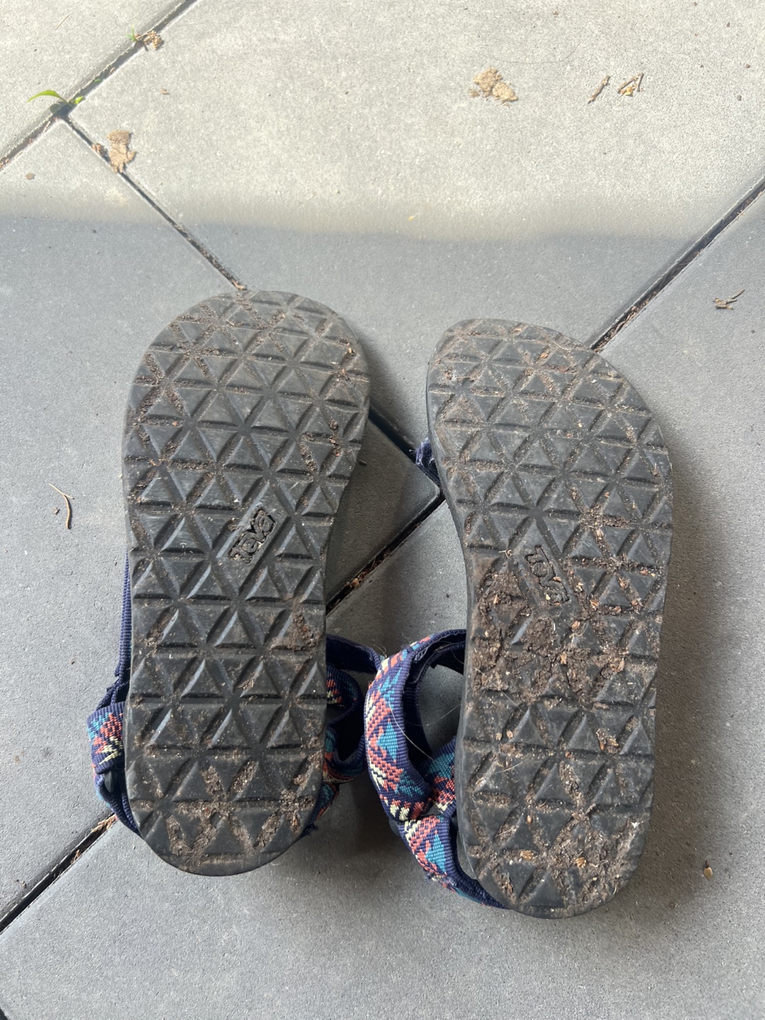 Teva Women’s Sandals size 8 - photo 3