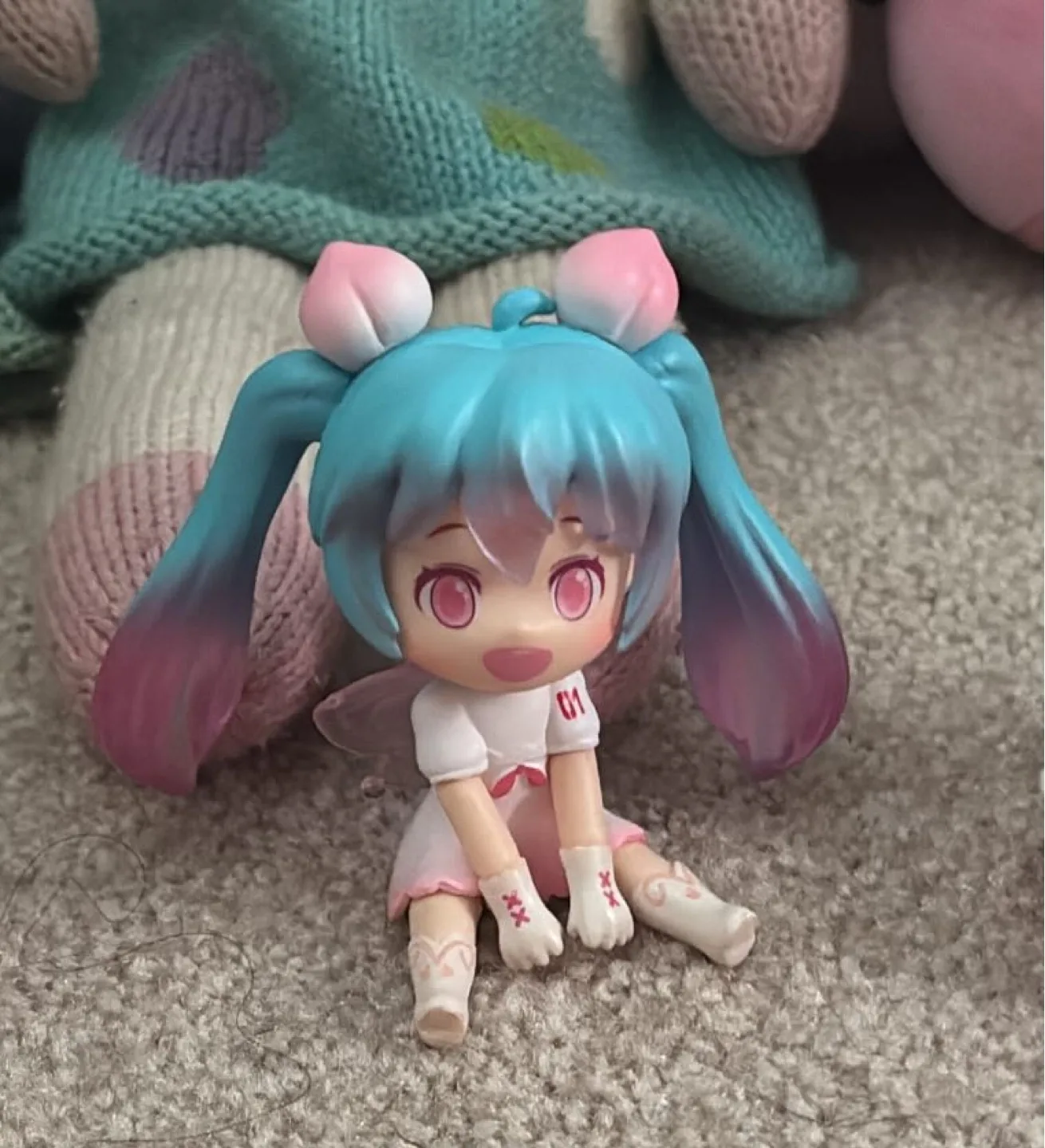 Hatsune Miku Peach Nendoroid Figure thumbnail