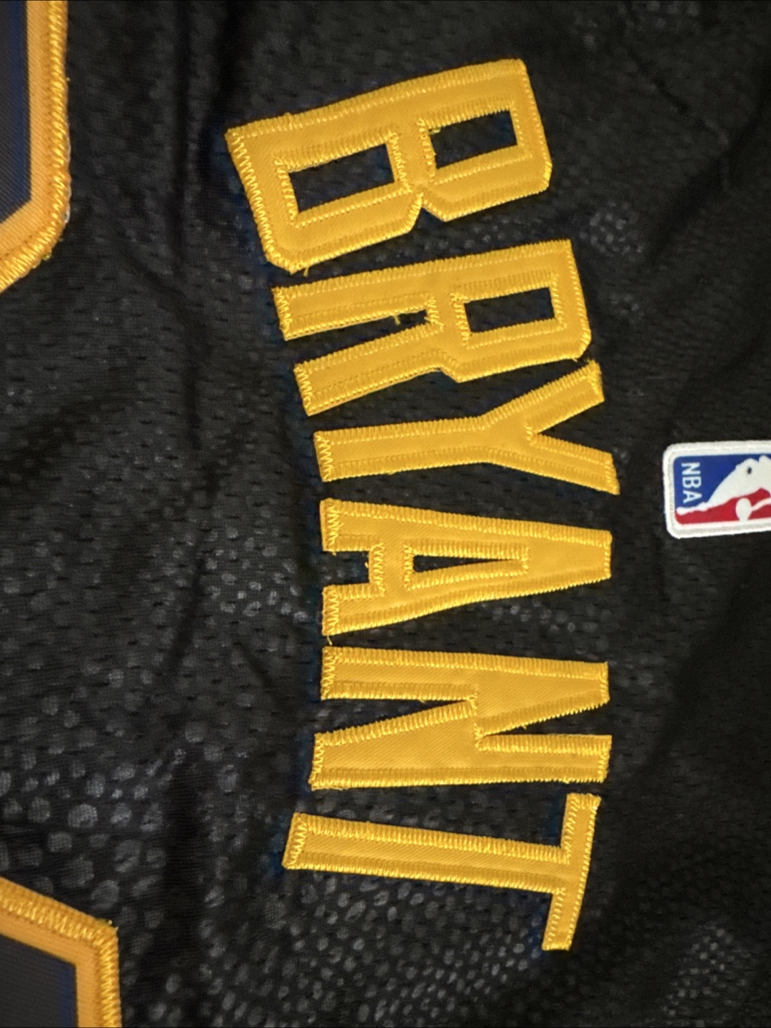 Kobe Bryant Lakers Jersey Size 44 - photo 4