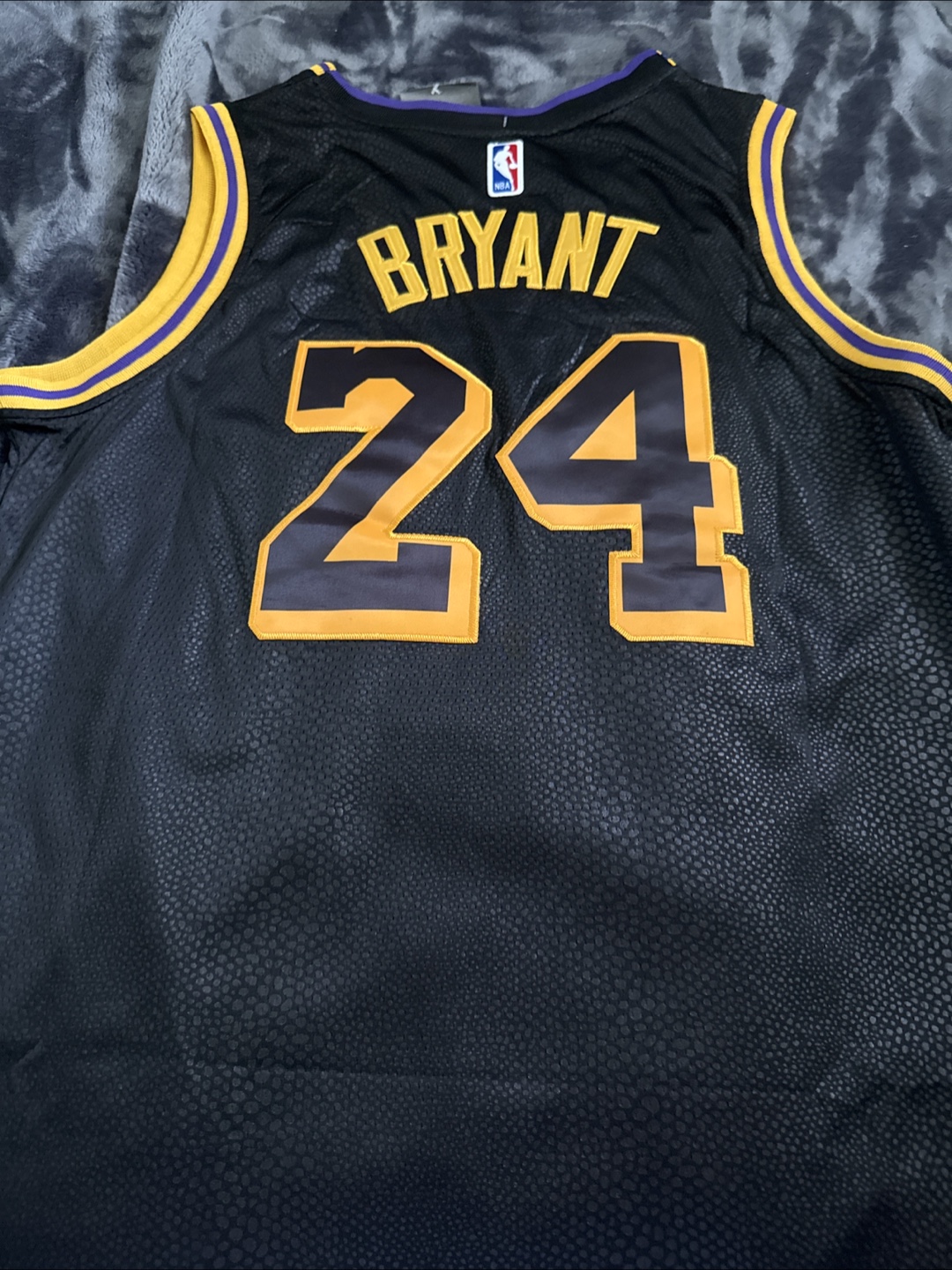 Kobe Bryant Lakers Jersey Size 44 - photo 3