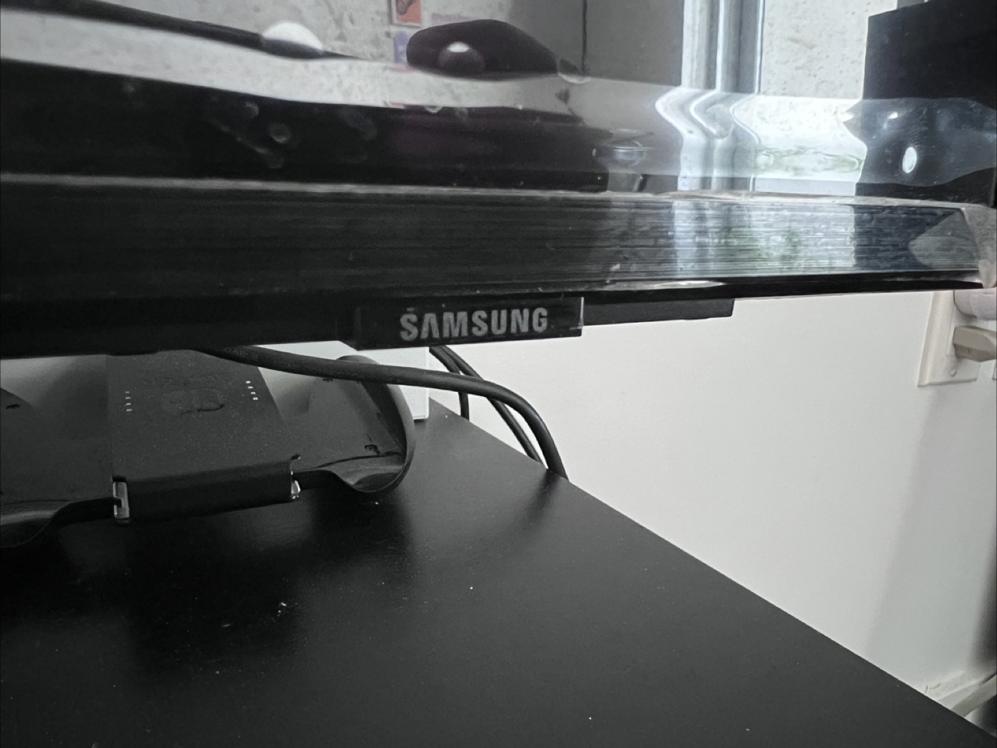 Samsung 50-inch UHD TV - photo 3