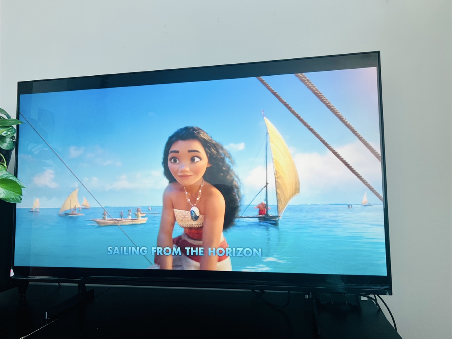 Samsung 50-inch UHD TV - photo 2
