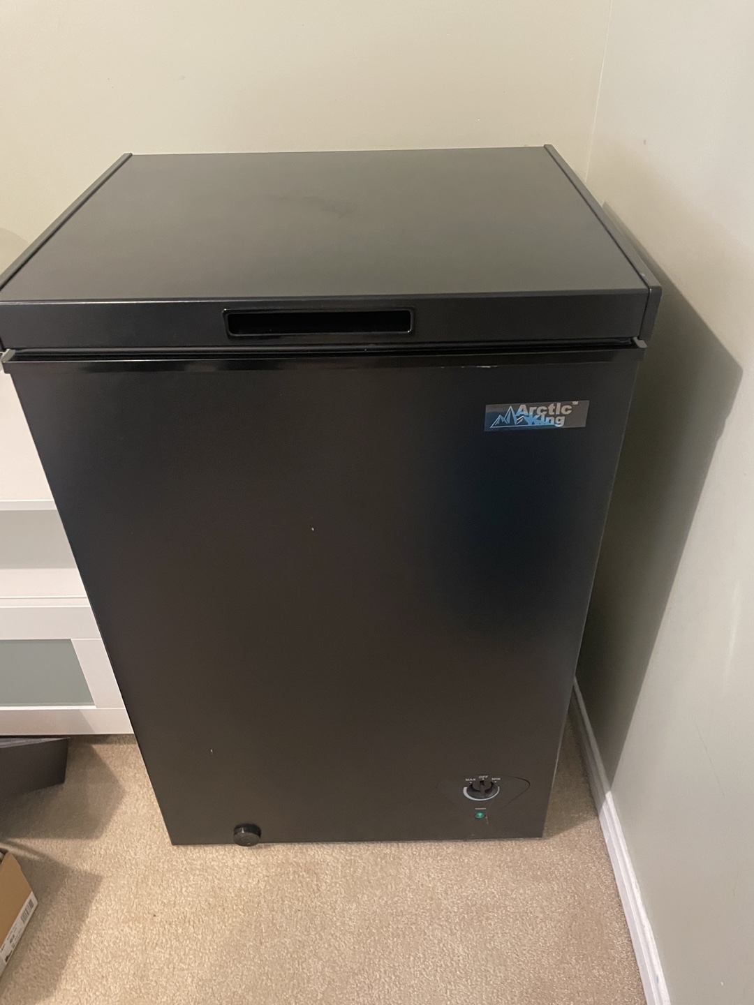 Arctic King Chest Freezer - photo 2
