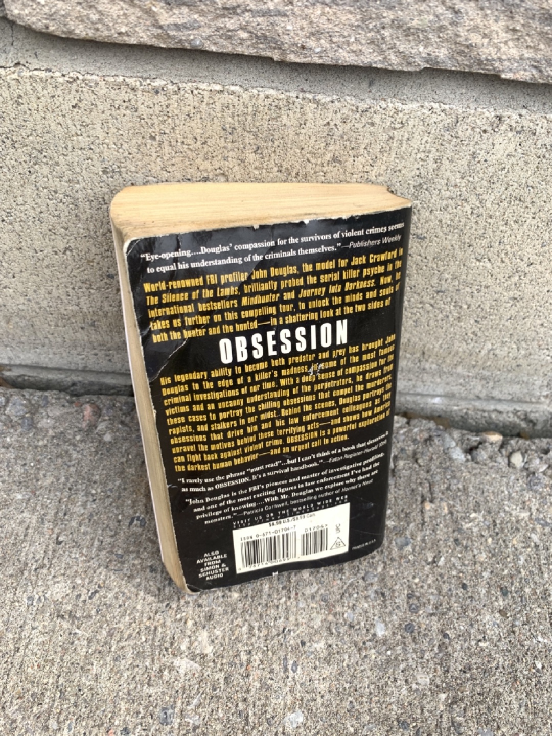 (BOOK) Obsession : The FBI's Legendary Profiler Probes. - photo 3