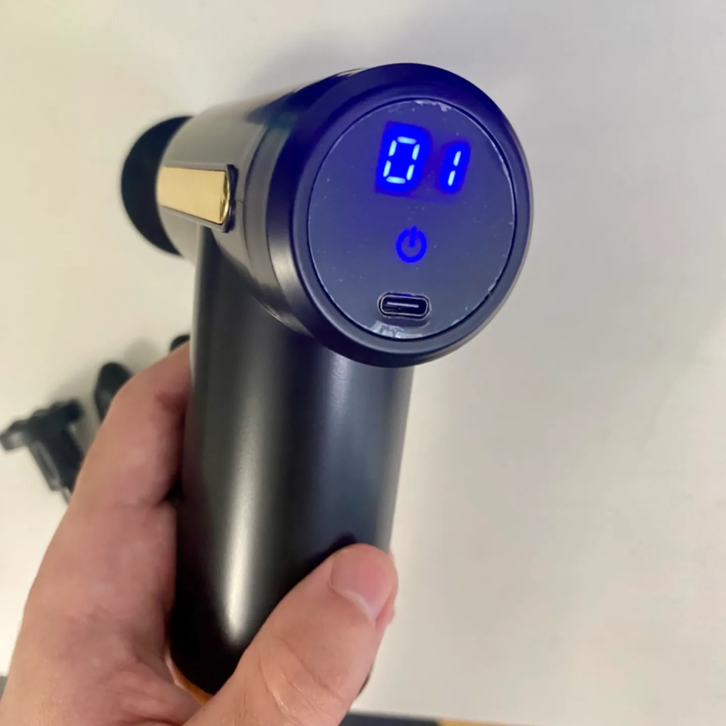 Portable Cordless Muscle Massage Gun image indicator(3)