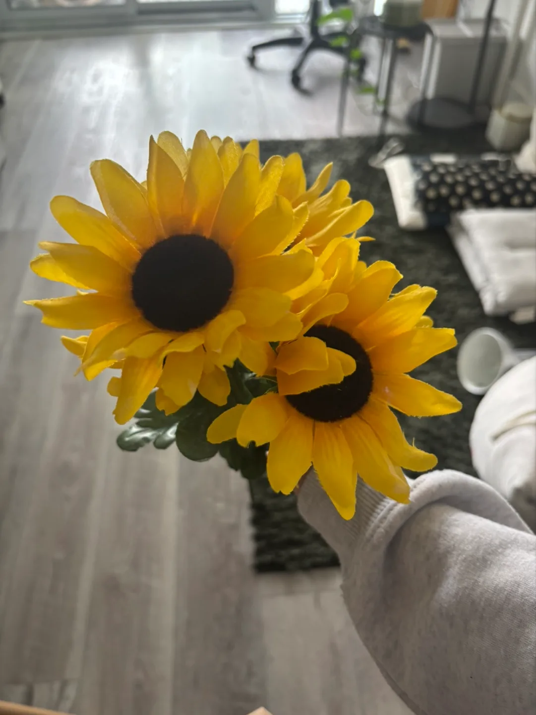 Artificial Sunflower Bouquet image indicator(3)