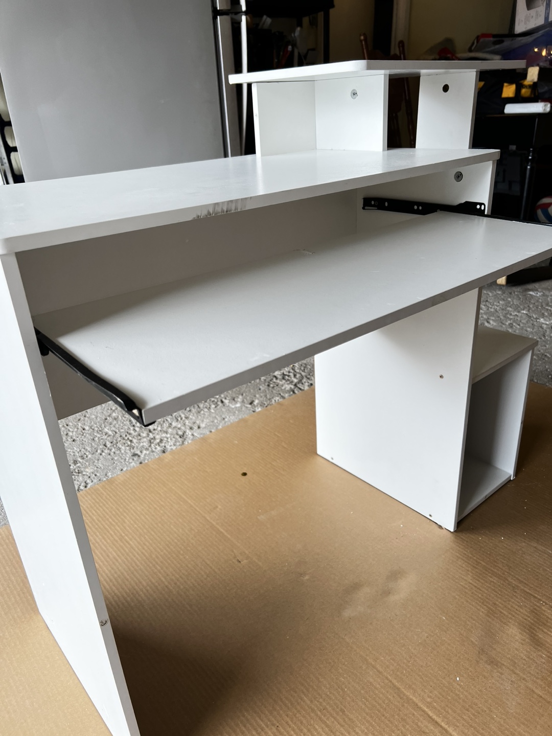 White Computer Desk with Keyboard Tray and Shelf - photo 2