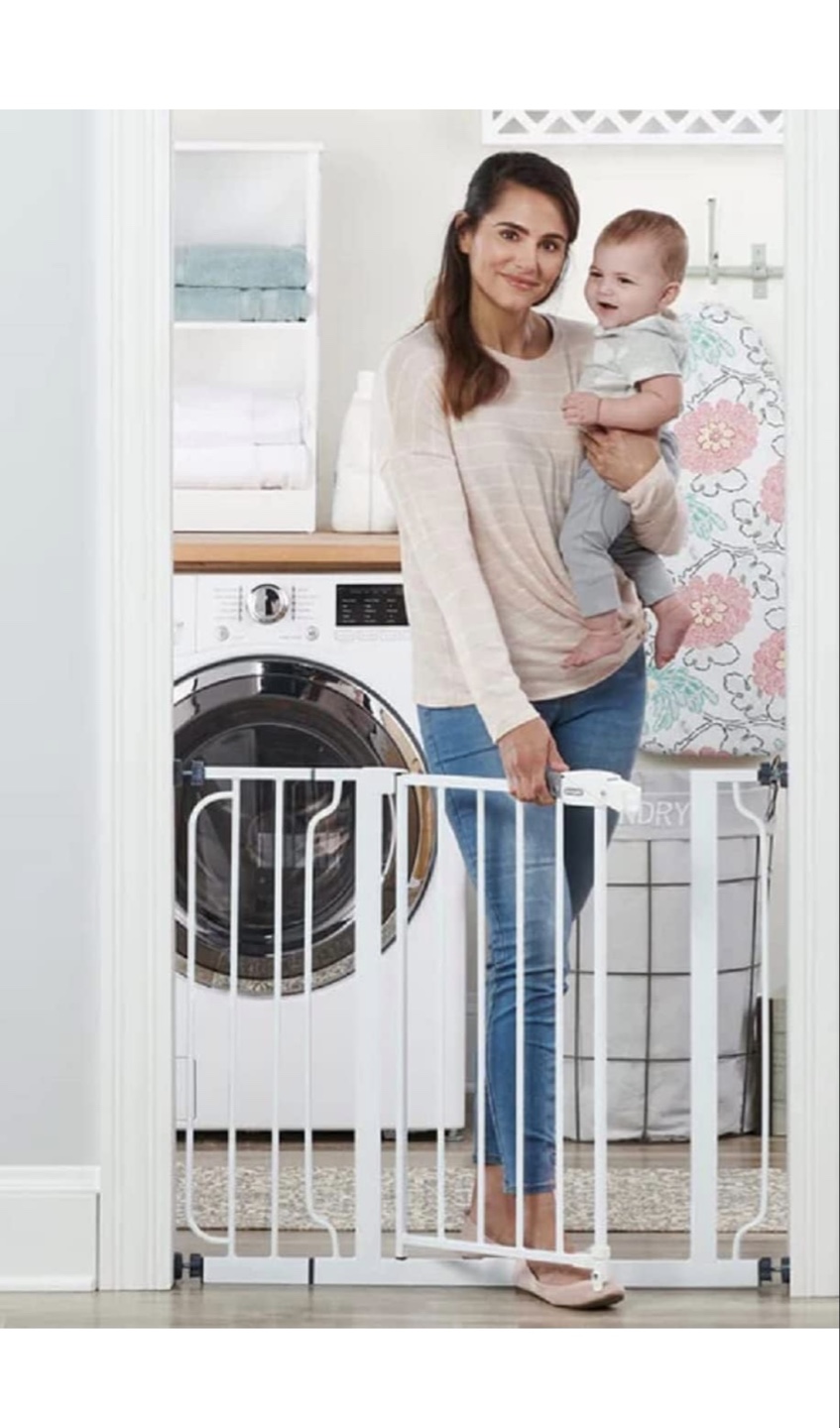 Regalo Easy Open and Close Baby Safety Gate - White - photo 2