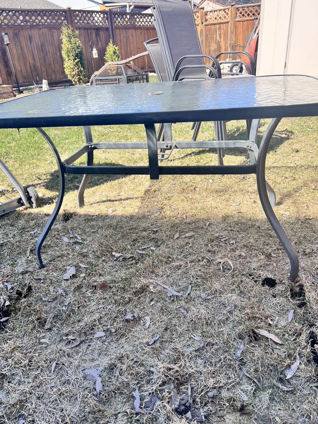 GUC patio table and chairs - photo 4