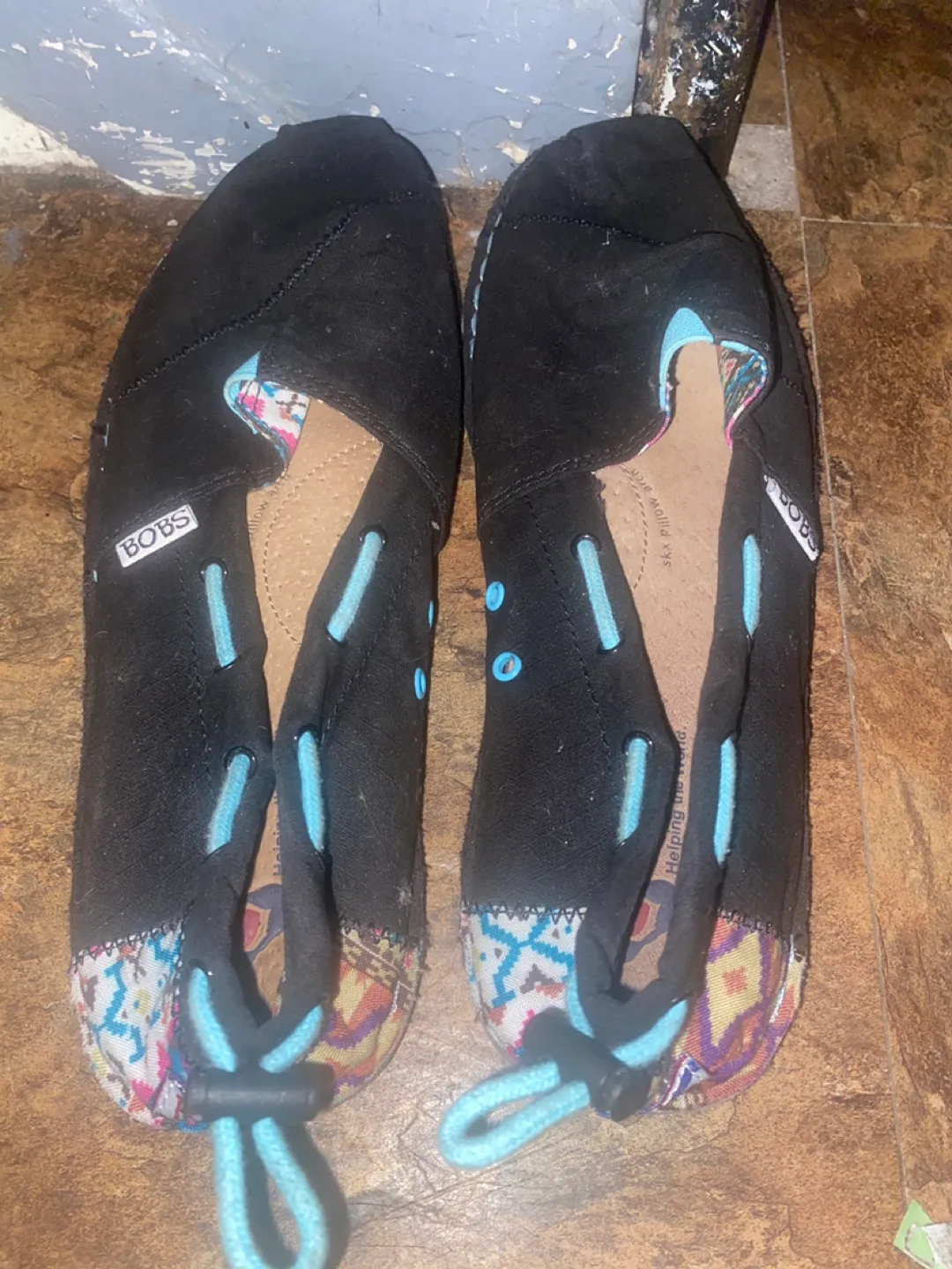 BOB'S from TOMS slip-on shoes size 8 💚 image indicator(2)