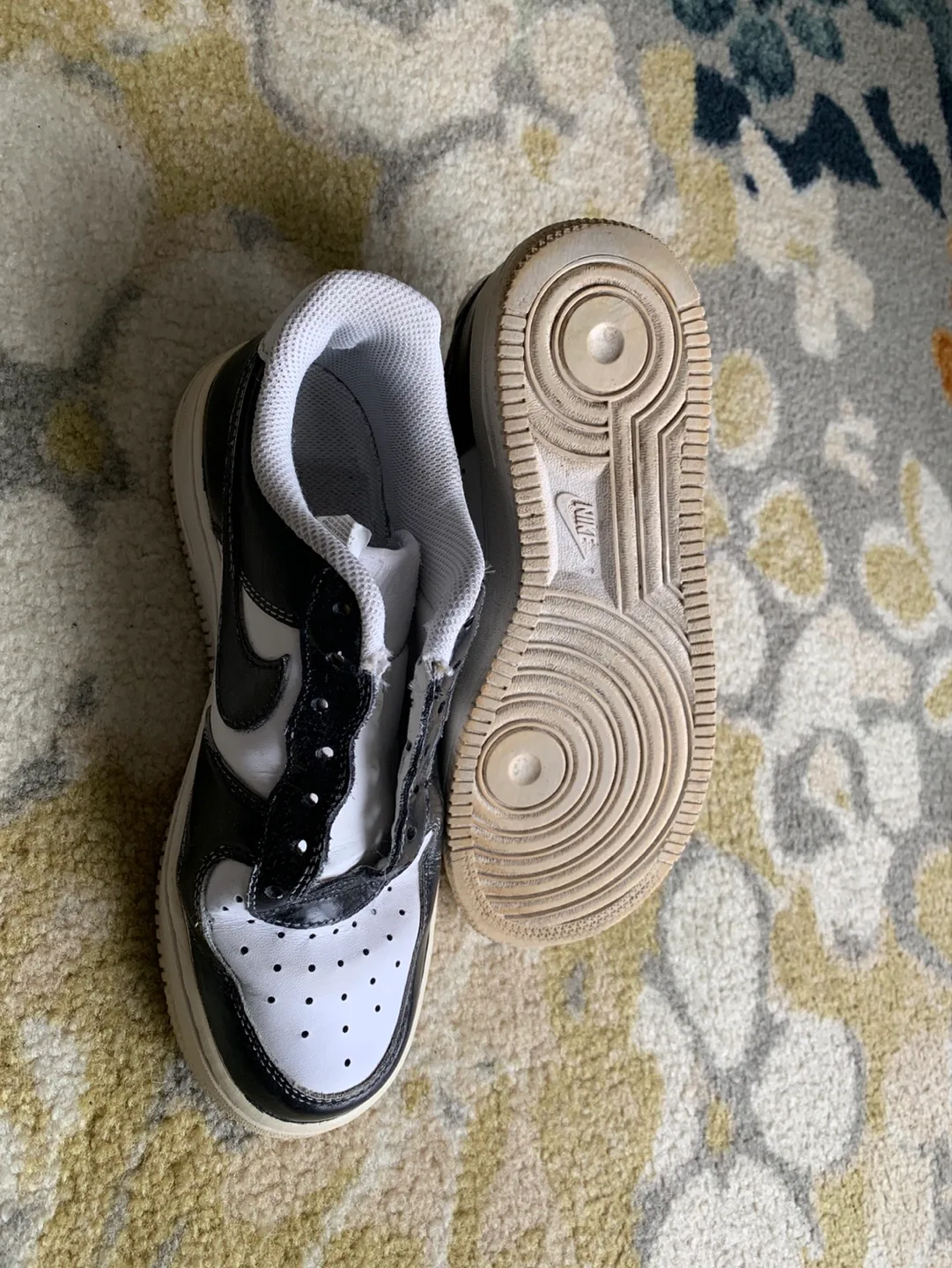 Nike Air Force 1 '07 Low Black/White Sneakers image indicator(4)